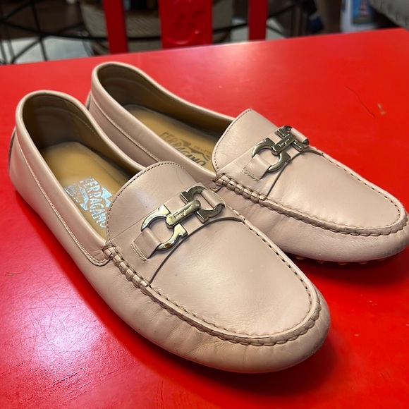 Salvatore Ferragamo Shoes - Ferragama loafers. Light pink. Size 8.